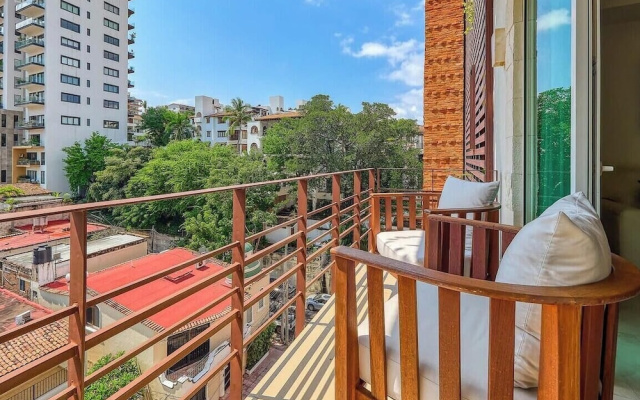 Amazing 1 BR Condo in Romantic Zone - Rooftop Pool