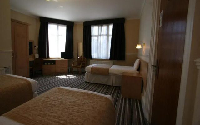 Grange Moor Hotel