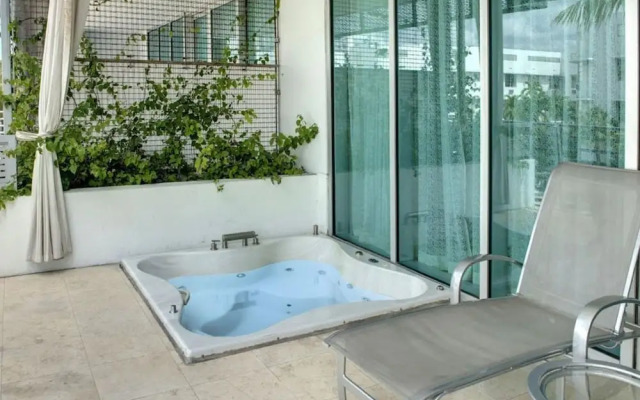 SBV Luxury Ocean Hotel Suites