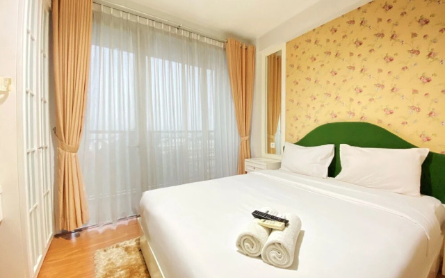 Elegant And Comfy 1Br At Dago Suites Apartment