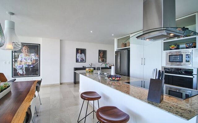 Siaan Luxury Condos 201 By Lockey