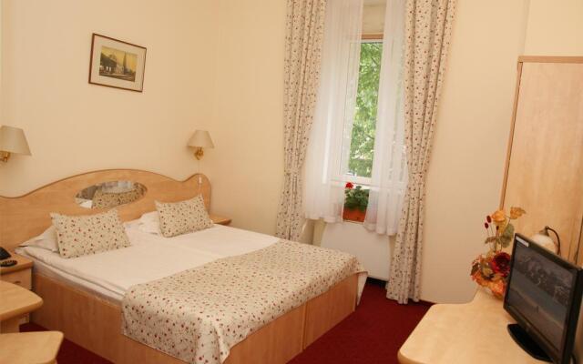 Hotel Ferdinand Baile Herculane
