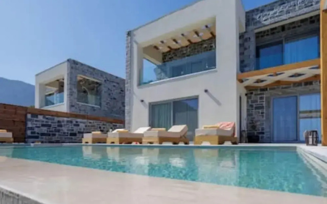 Sunny Drops Blue Villa by Estia
