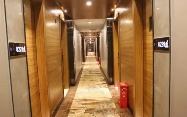 Shenzhen huaqiaoli Hotel