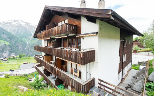 Snug Holiday Home in Grächen With Balcony, Parking and Lift