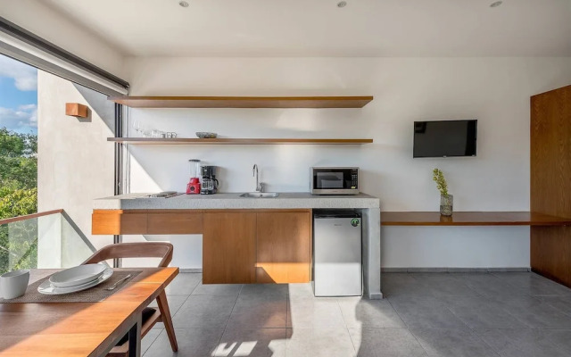 Great Located Spacious Loft W/amazing Rooftop Pool