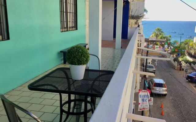 One Bedroom Condo Near Beach RG6