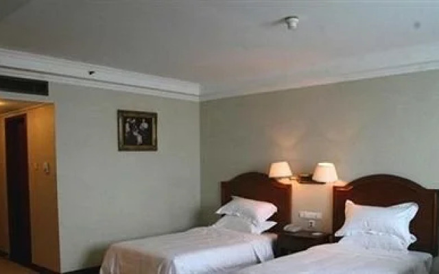 Anhui Fuyang Guomao Hotel - Fuyang