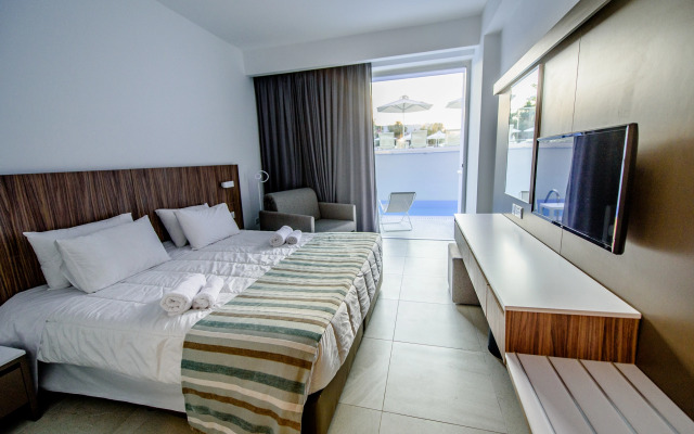 Eleana Hotel