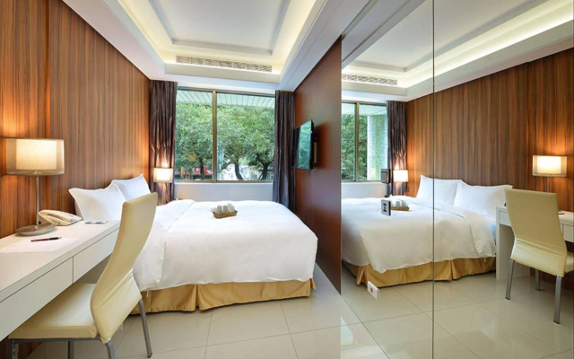 UINN TRAVEL - Hostel