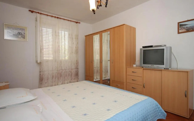 Triple Room Sucuraj 6734c