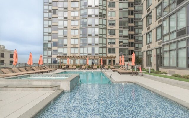 M Suites at Newport