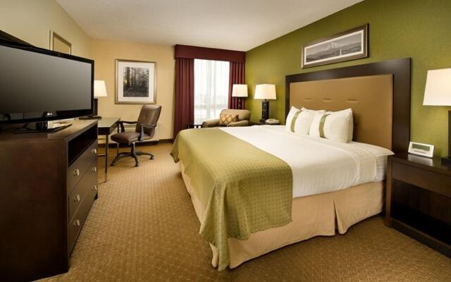 Holiday Inn Airport - Portland, an IHG Hotel