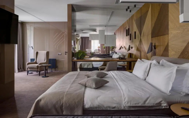 Yaremche Club Hotel