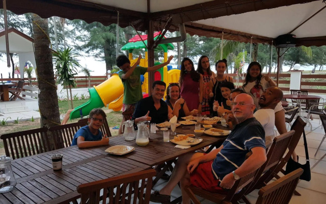 AlSafina Kijal Beach Resort & Restaurant