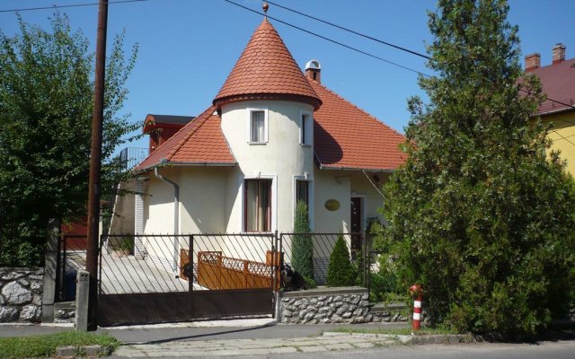 Jázmin Villa Apartman