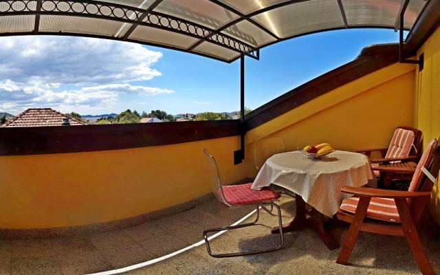 Apartment Amalia - family friendly with parking: A3 Ariela Pakostane, Riviera Biograd