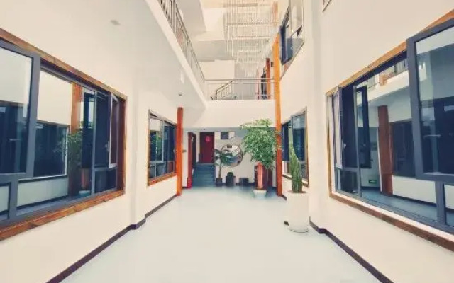 Zhangjiajie Borui Courtyard Hotel (Tianmen Mountain)