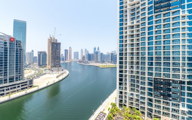 Downtown Ultra Luxury Studio Suites