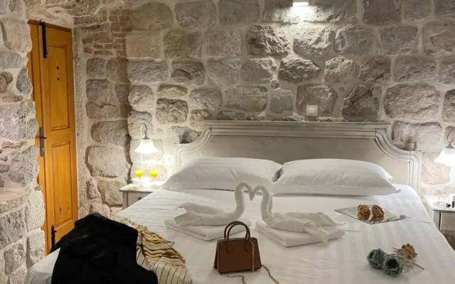 Dubrovnik Throne Suite II.