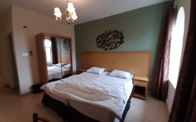 Moab Land Hotel
