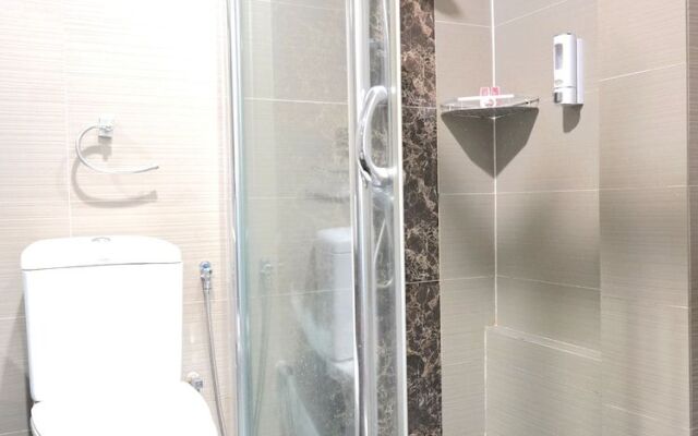 Oyo 43987 Season Inn