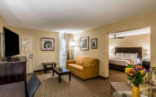 Quality Inn University