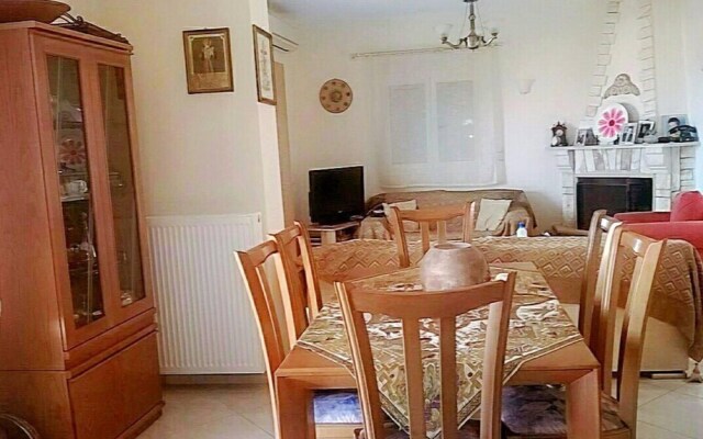Beautiful & Cosy 5-bedroom Villa - Peloponnese
