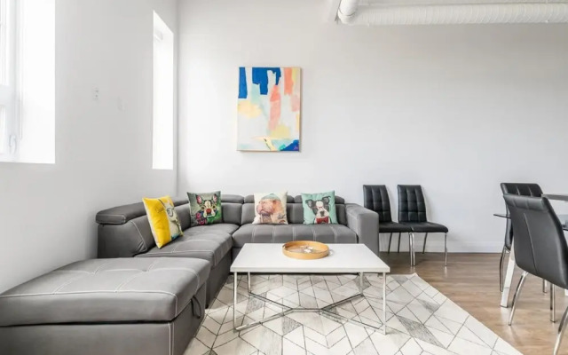 2storey 2bd Designed Loft Free Parking 2