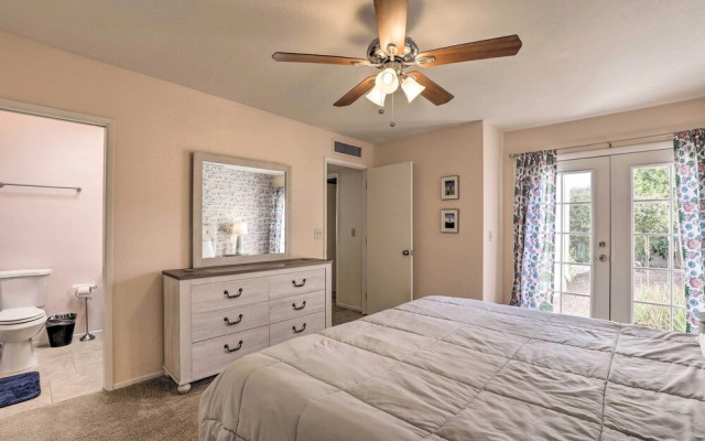 Sunny Tucson Townhome w/ Patio & Mountain Views!