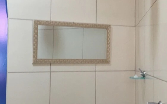 Hostel Home Acadepol, Metrô Butantã, Usp