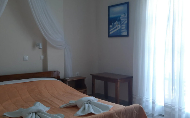 Villa Nikos Karamolegos