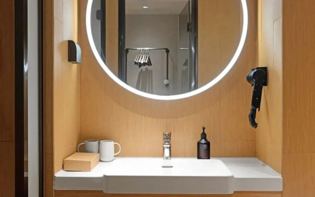 JI Hotel (Chongqing Jiefangbei Pedestrian Street)