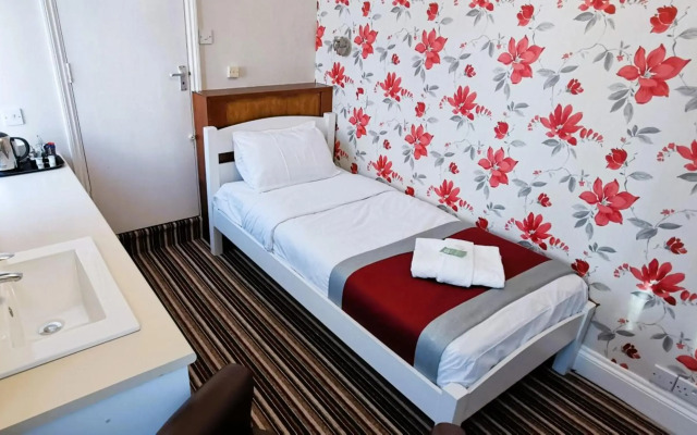 Russell Hotel