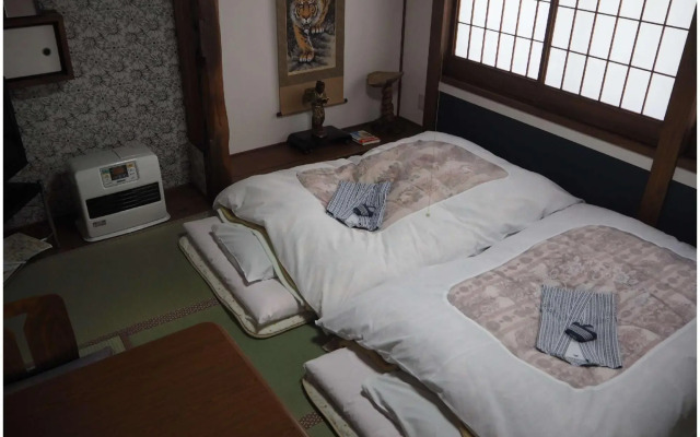 Tsutaya Ryokan