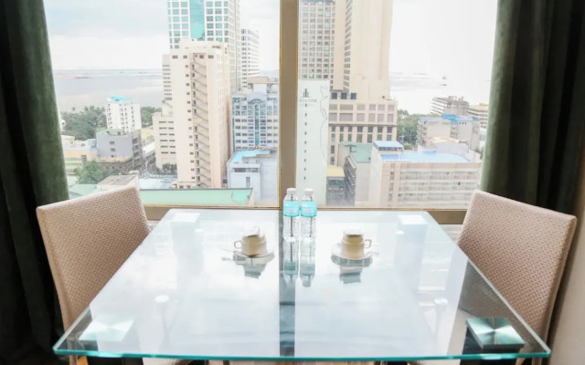 Pacific Bay Grand Suites