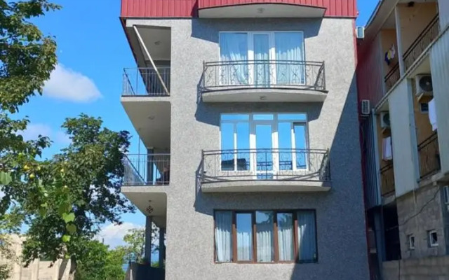 784 Aghmashenebeli Guest House