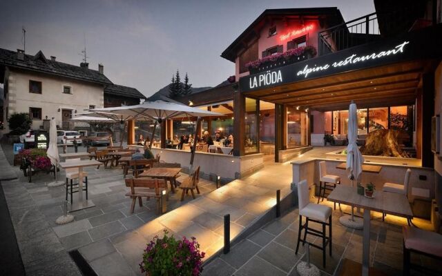 Hotel Astra