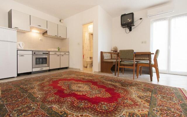 Apartments Zoran - beach 400m