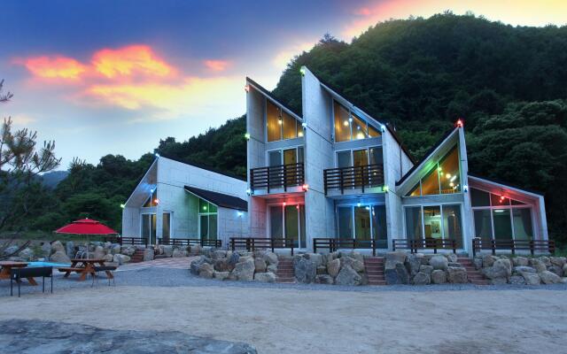 Yeongwol Gureumae Dalgadeutsi Pension