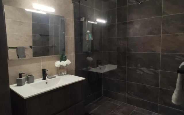 TERLA Bel Appartement 3 Pieces Clim & Parking