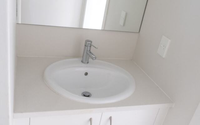 Arent Serviced House 14A Dignan St