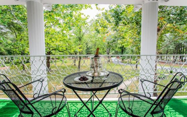 The Virginia Cliffe Inn