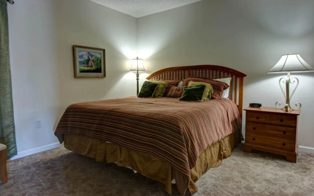 Whispering Pines 521