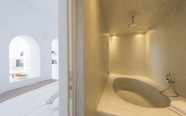 Seascape Villa by Caldera Houses