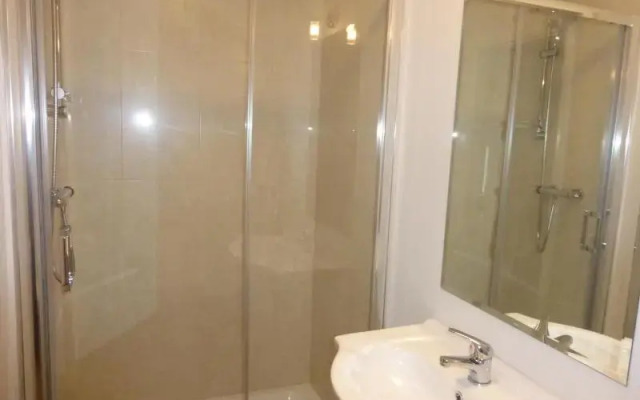 Ryan's Hotel