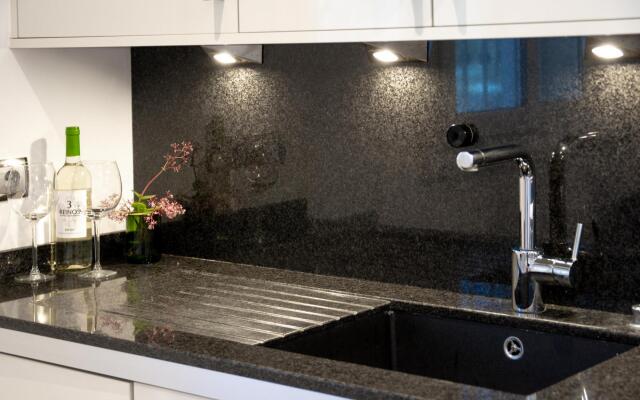 LBP2- 3 bedroom family apartment in calm area