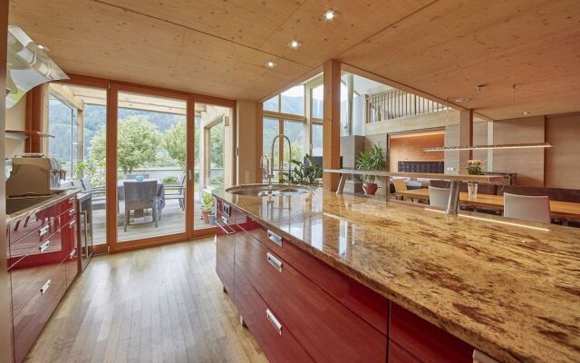 Holiday Penthouse Holleis