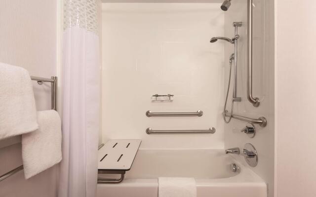 Hampton Inn Des Moines-Airport