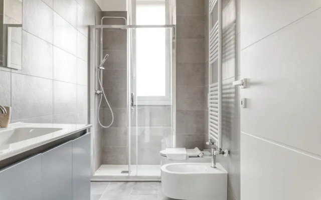 Stylish 2-Bedroom flat near CityLife